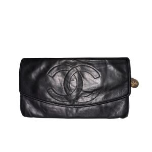 Vintage CHANEL CC Butter Soft Lamb Leather Navy Blue Leather Flap Wallet VTG